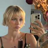 angele_vl (Angèle)