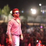 farhan_saeed (Farhan Saeed)