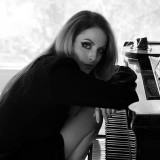 lizgillz (Elizabeth Gillies)