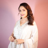 madhuridixitnene (Madhuri Dixit)